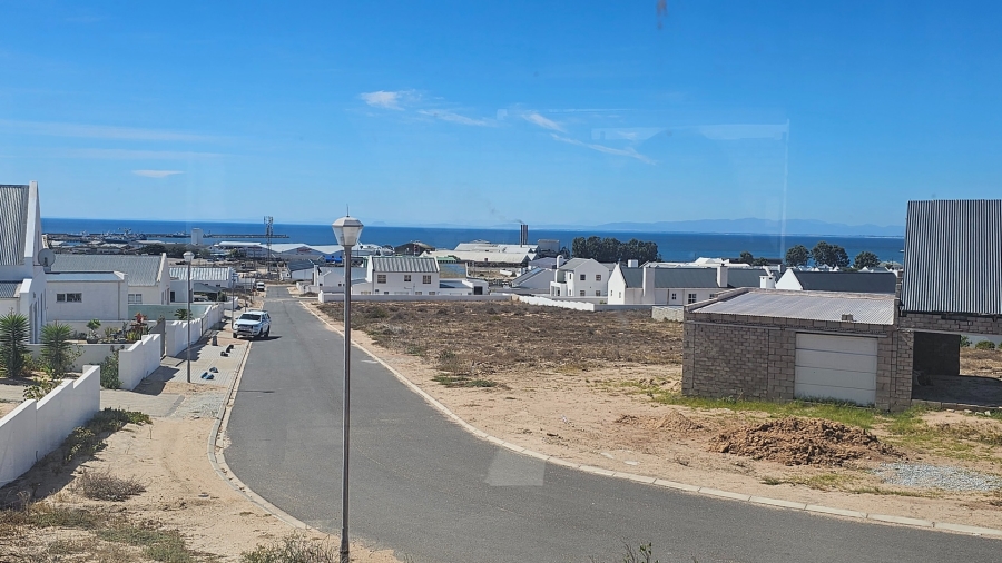 3 Bedroom Property for Sale in Harbour Lights Western Cape